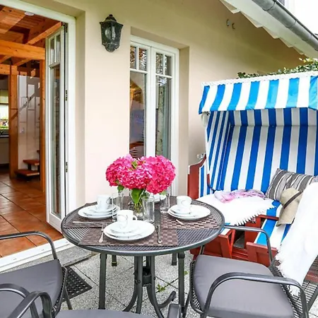Haus-zingst-11b * Nienhagen (Mecklenburg-Vorpommern)